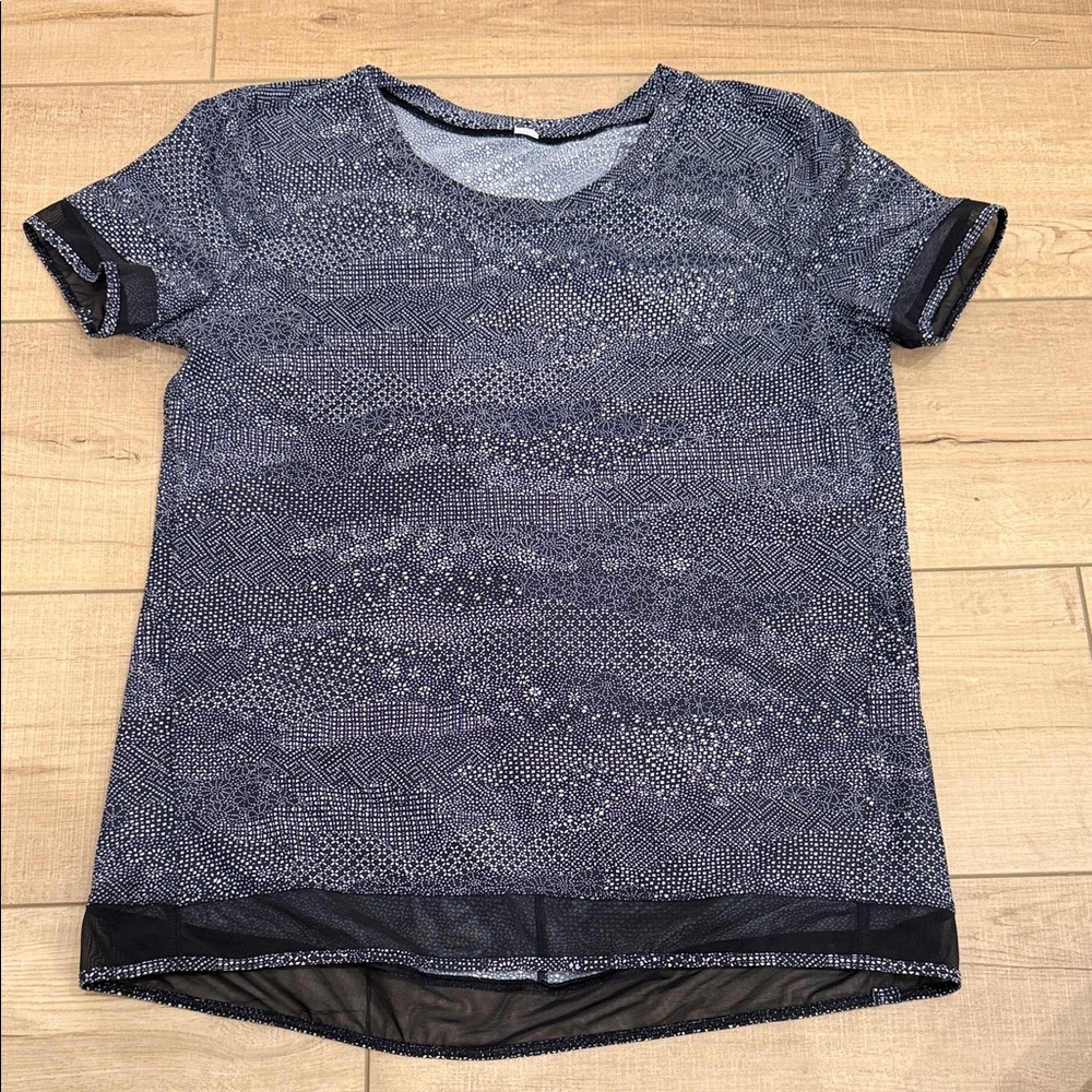 Lululemon Black Mesh Patterned Top - image 1